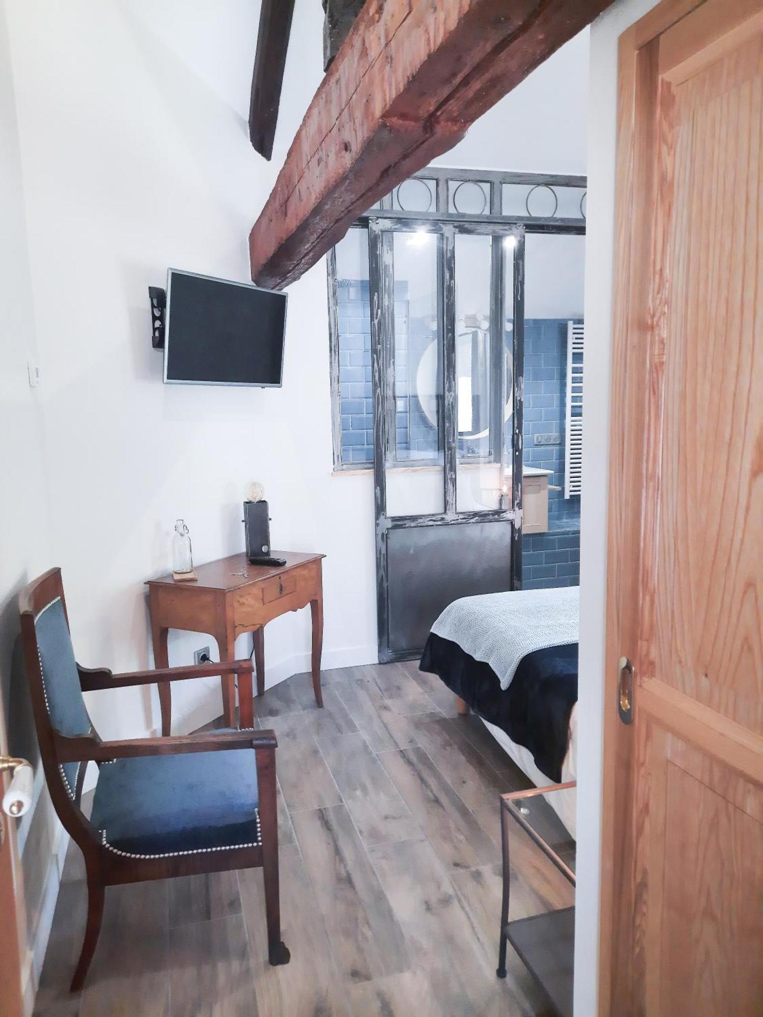 Le Cottage Du Parc Chambeon Habitación foto